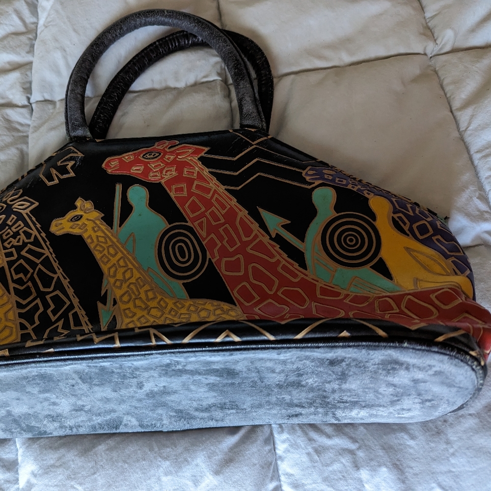Fun handbag - Picture 3 of 3